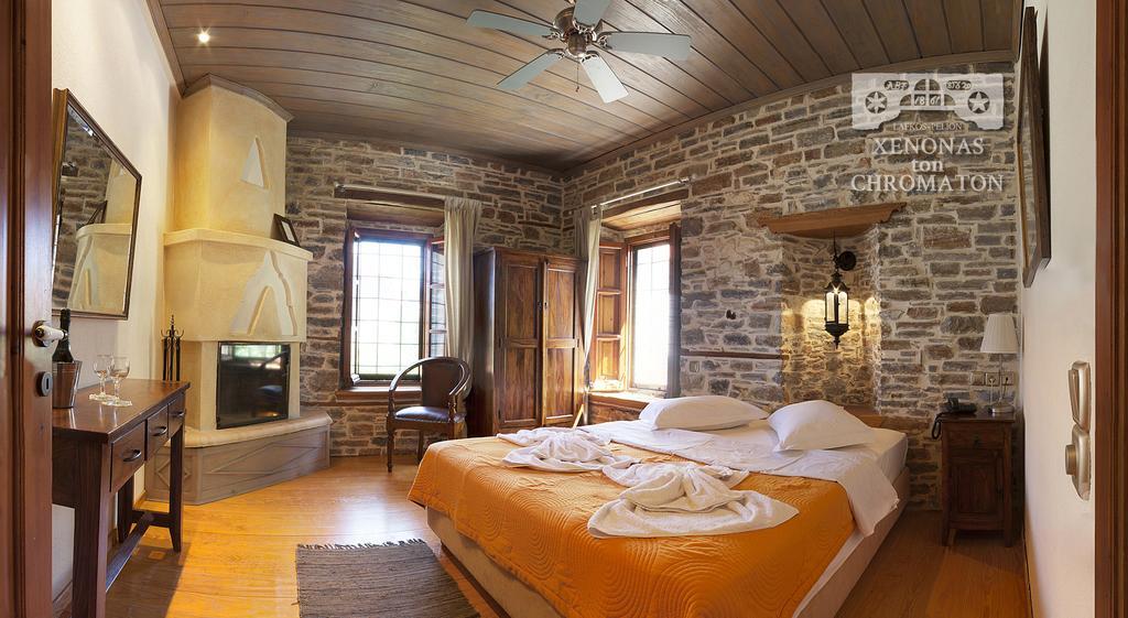 Hotel Xenonas Ton Chromaton à Lafkos Extérieur photo
